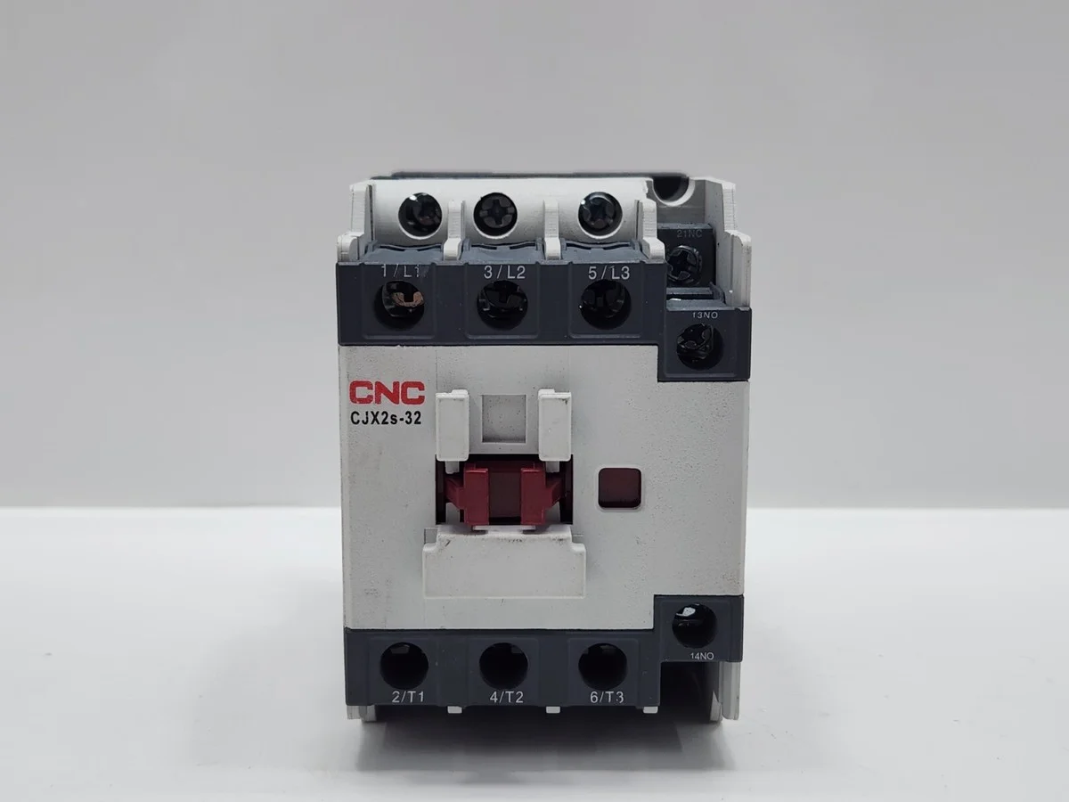 Contactor 32A 24V 50/60Hz 3P 1NO +1NC - Vista 3 de 3